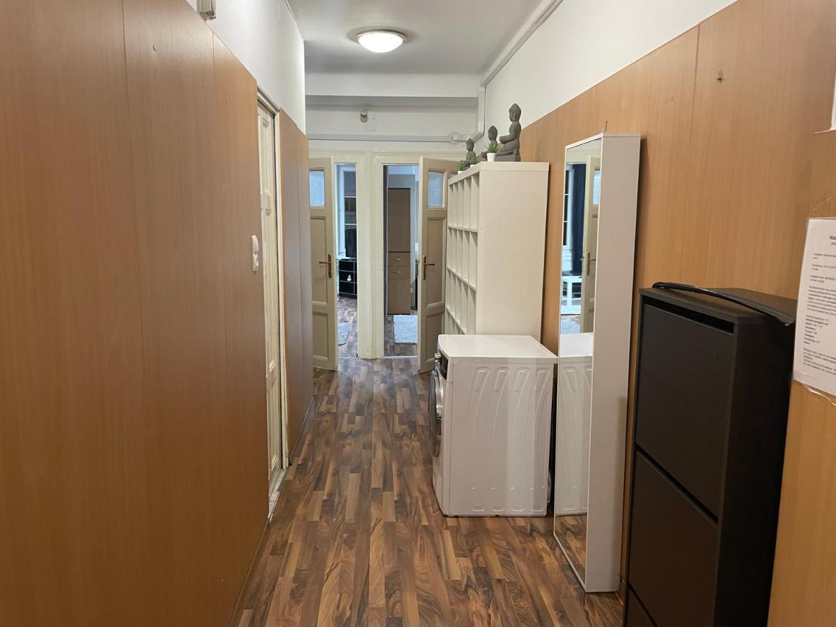 Lovely Apartment On Raday Corso Boedapest Buitenkant foto