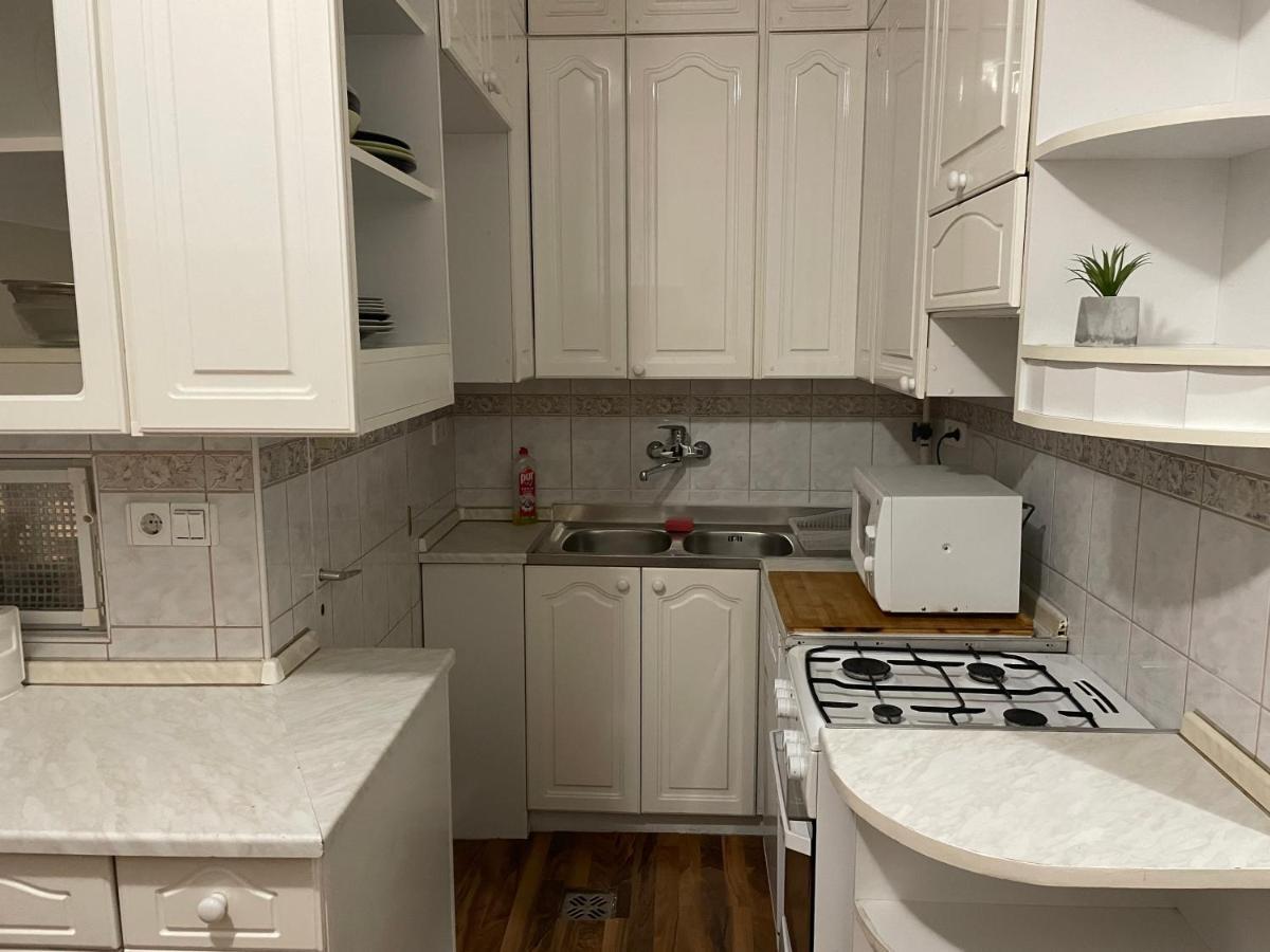 Lovely Apartment On Raday Corso Boedapest Buitenkant foto