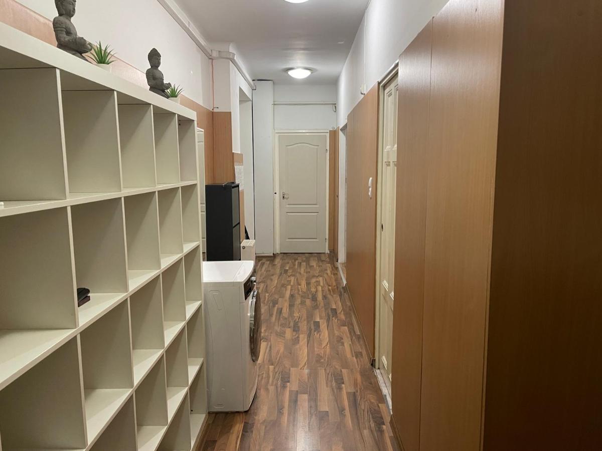 Lovely Apartment On Raday Corso Boedapest Buitenkant foto