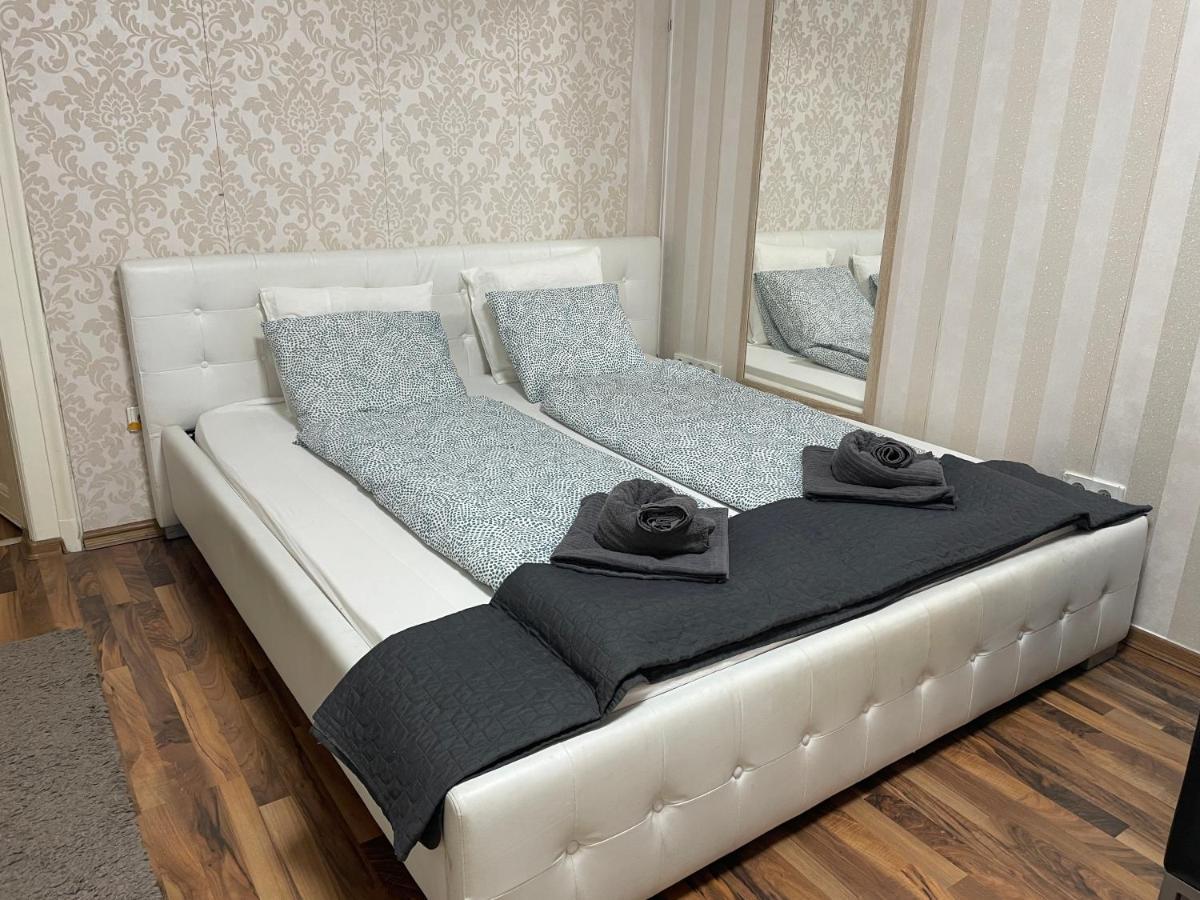 Lovely Apartment On Raday Corso Boedapest Buitenkant foto